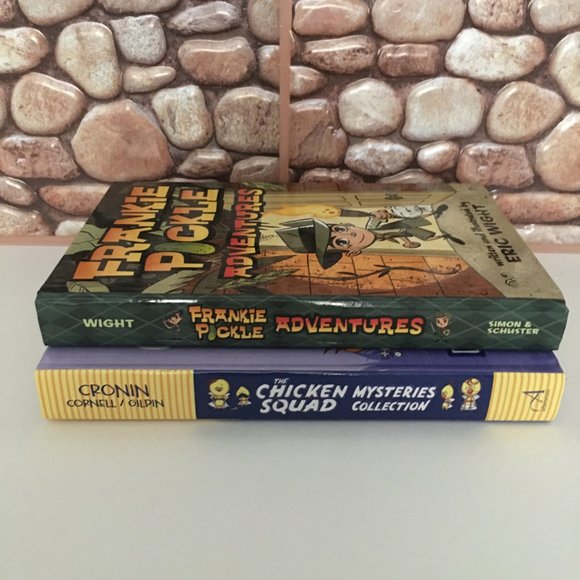 Set of 2 Mysteries and Adventure Collection Books - Picture 3 of 16